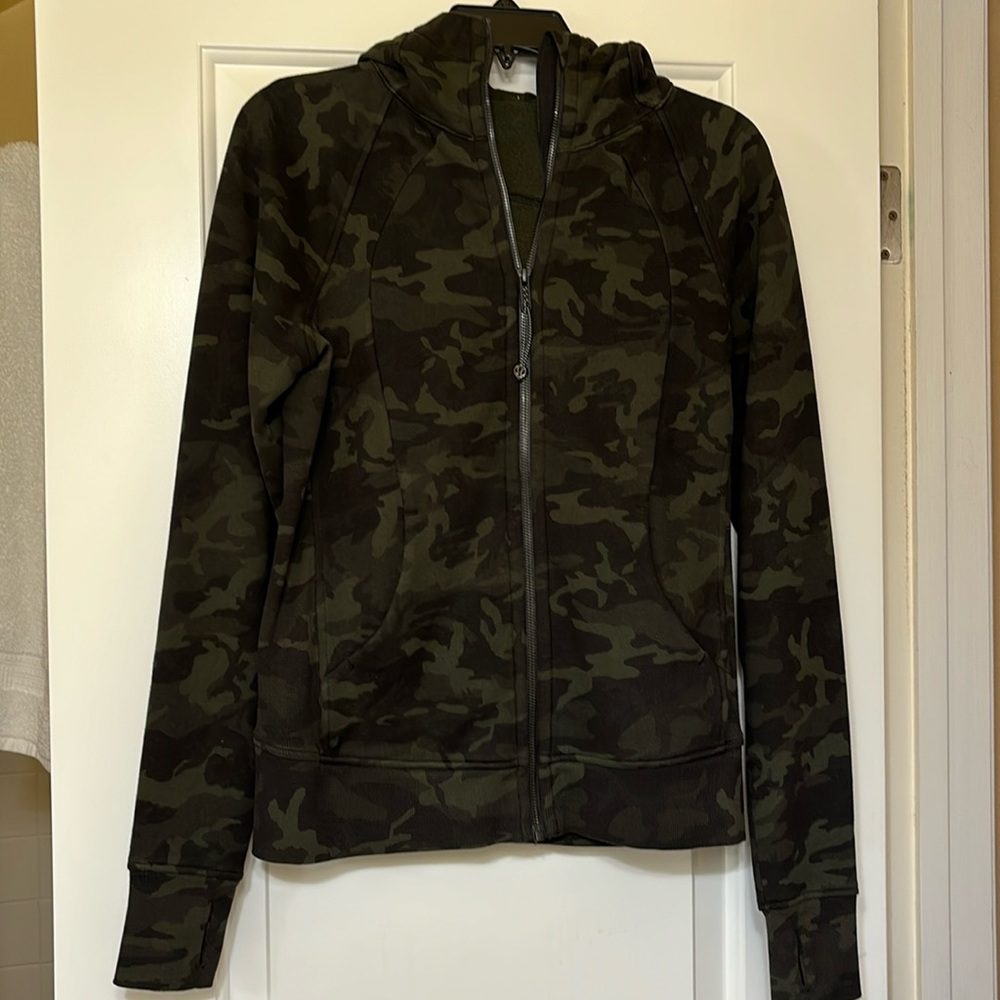 Lululemon scuba hoodie camo size 6 - Picture 1 of 6
